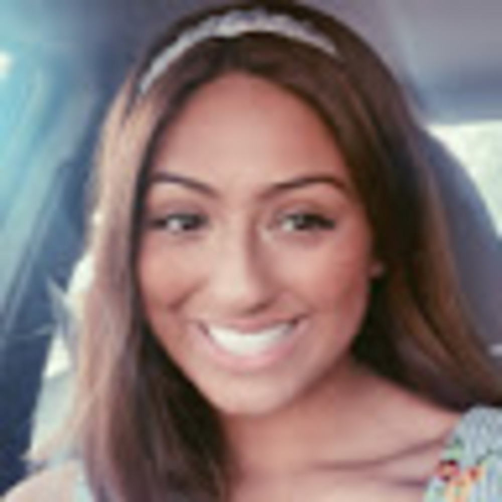 Meet your Posher, Mikayla